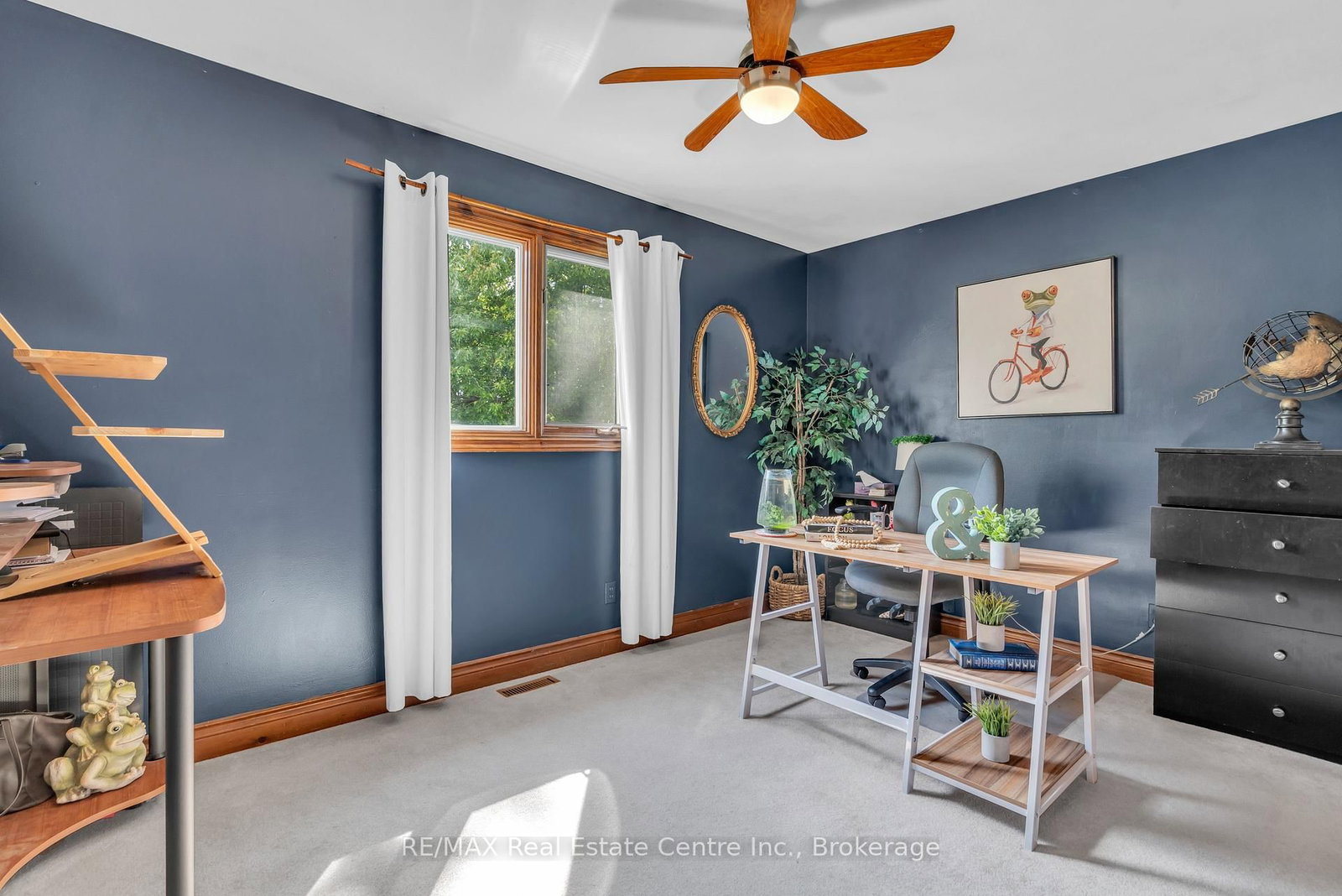 Detached House sold at 21 Burwell Road, Stratford, Ontario, N5A 7R2 - Stratford - MLS: X12377907