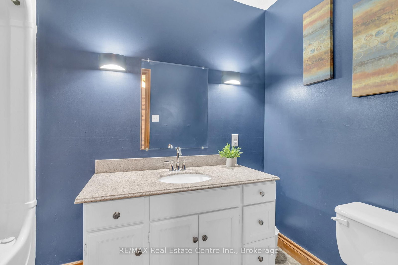 Detached House sold at 21 Burwell Road, Stratford, Ontario, N5A 7R2 - Stratford - MLS: X12377907