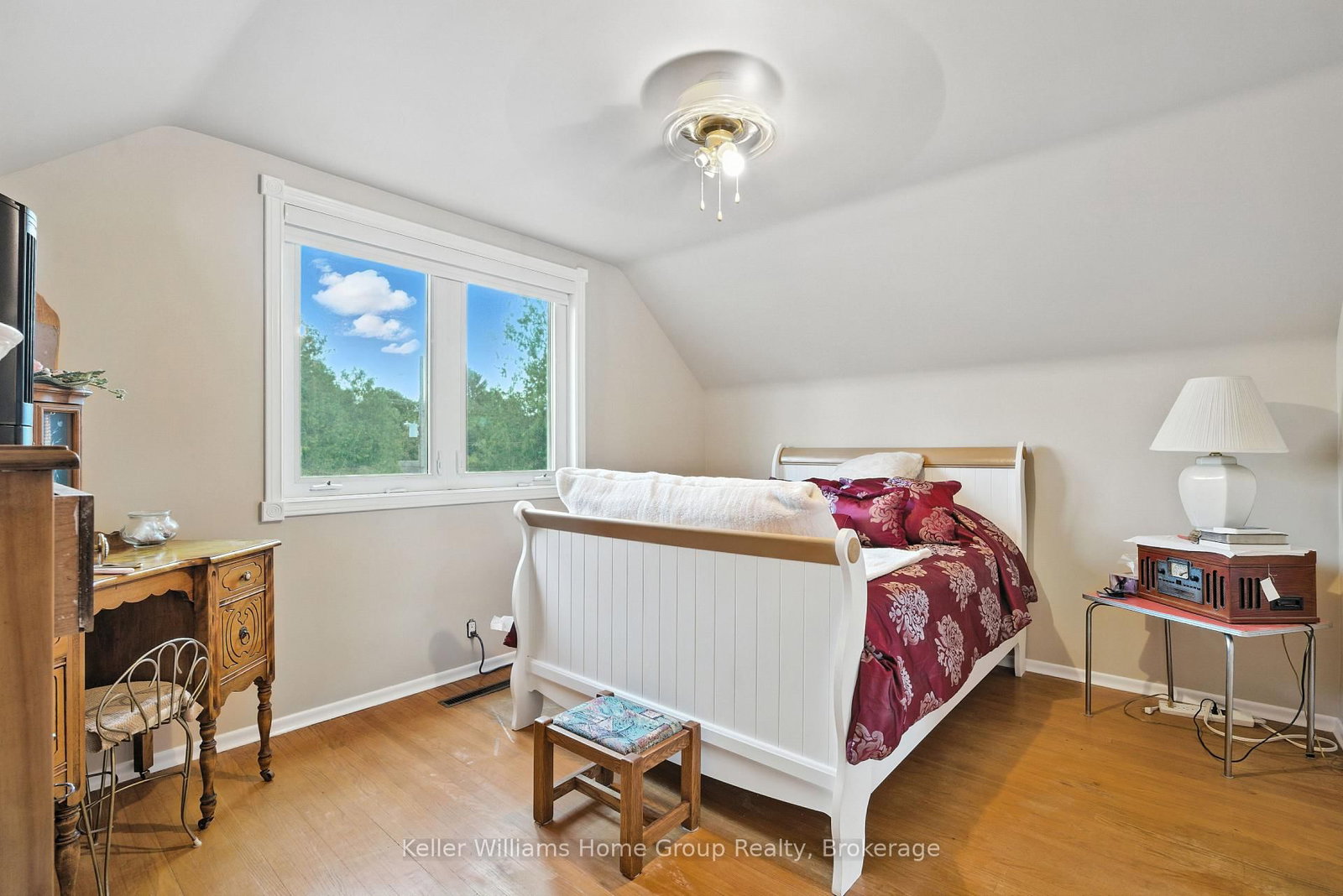 Listing Image 20