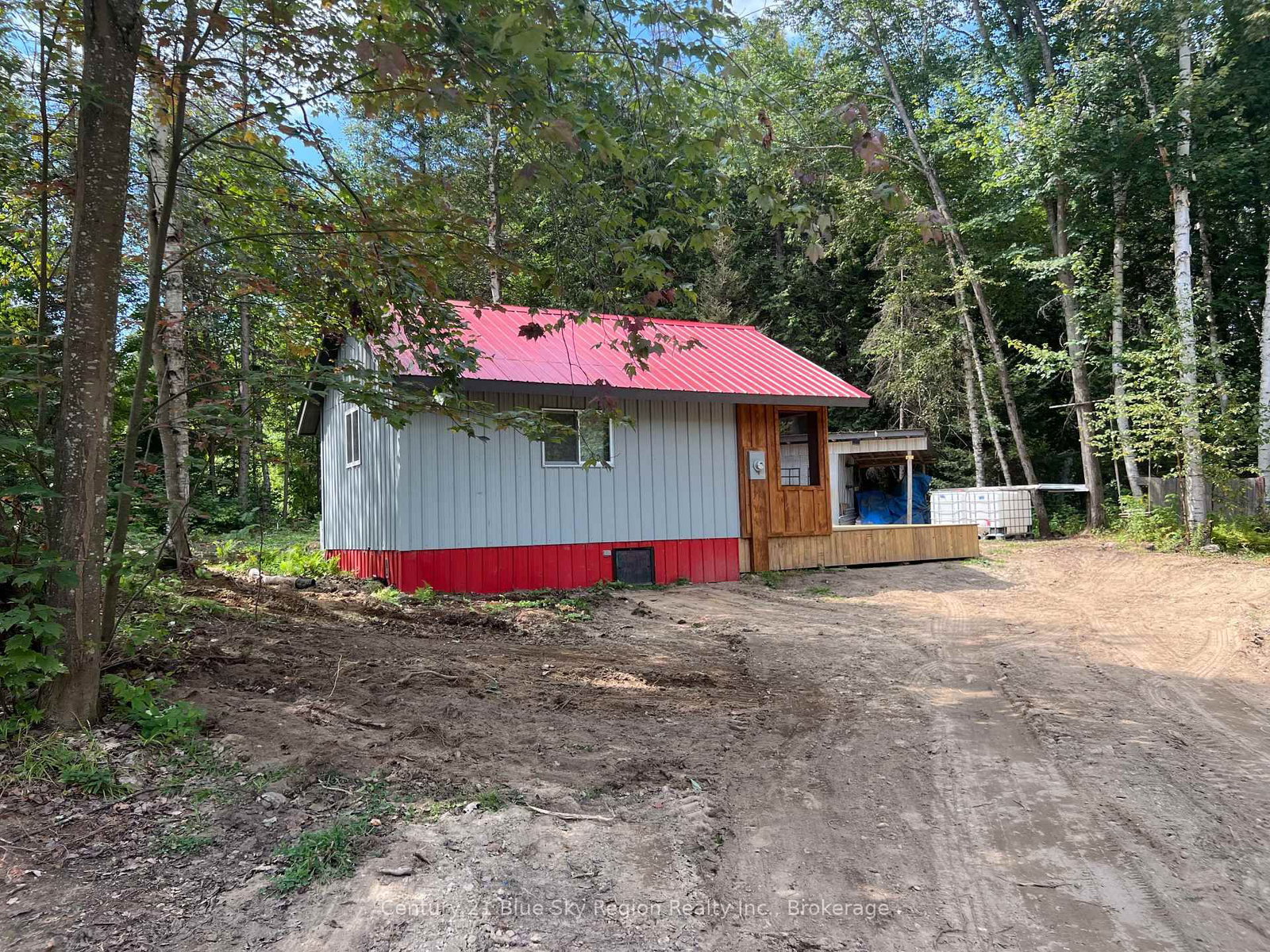 Listing Image 6