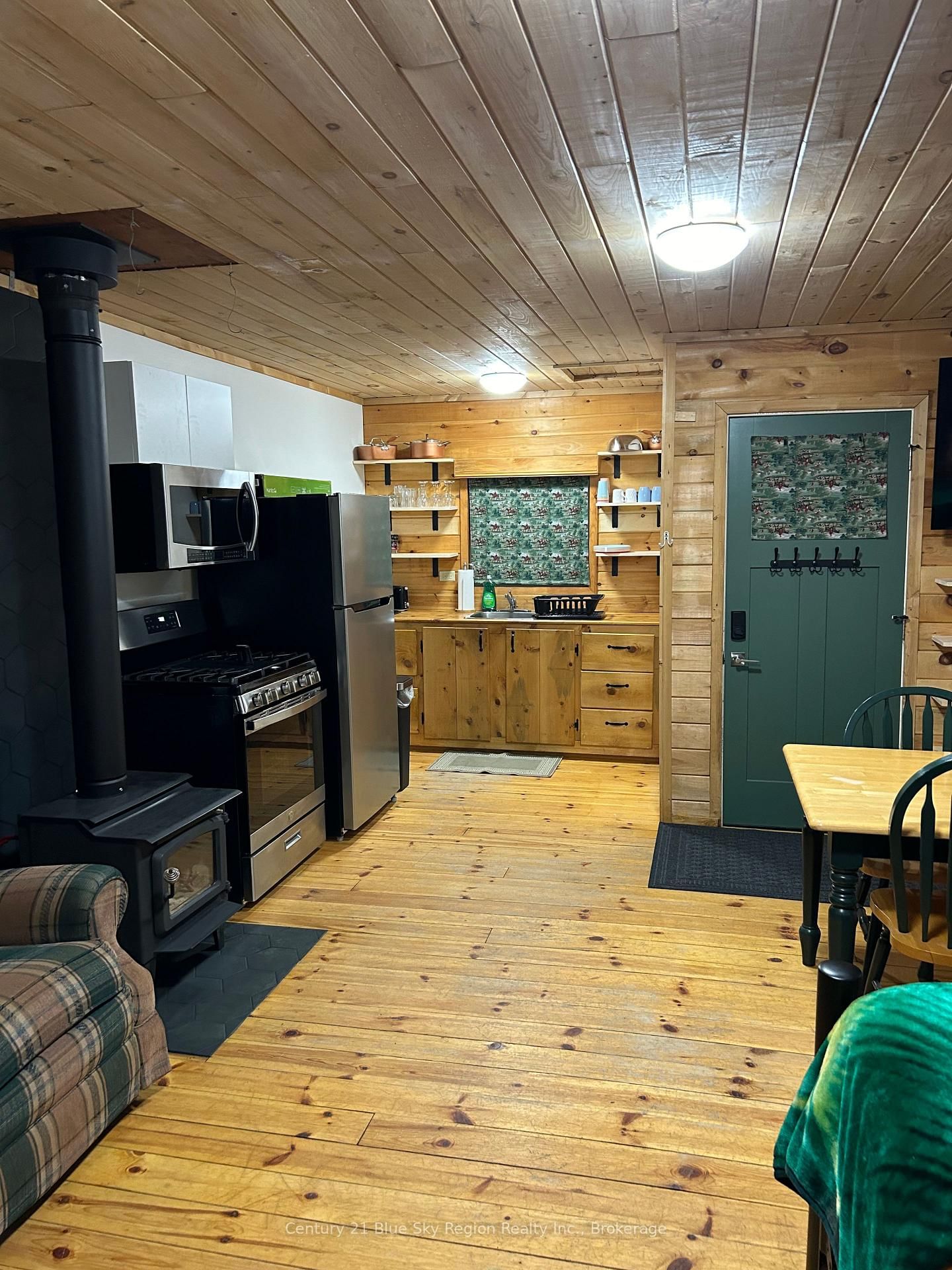 Listing Image 8