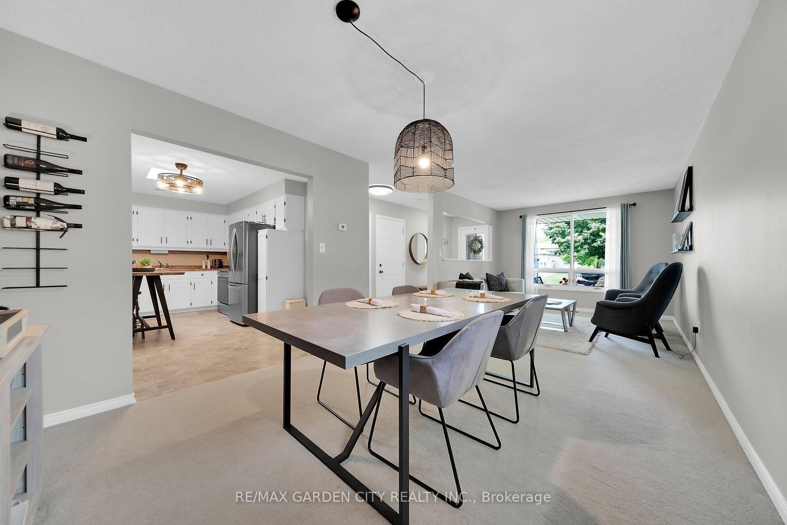 Listing Image 9