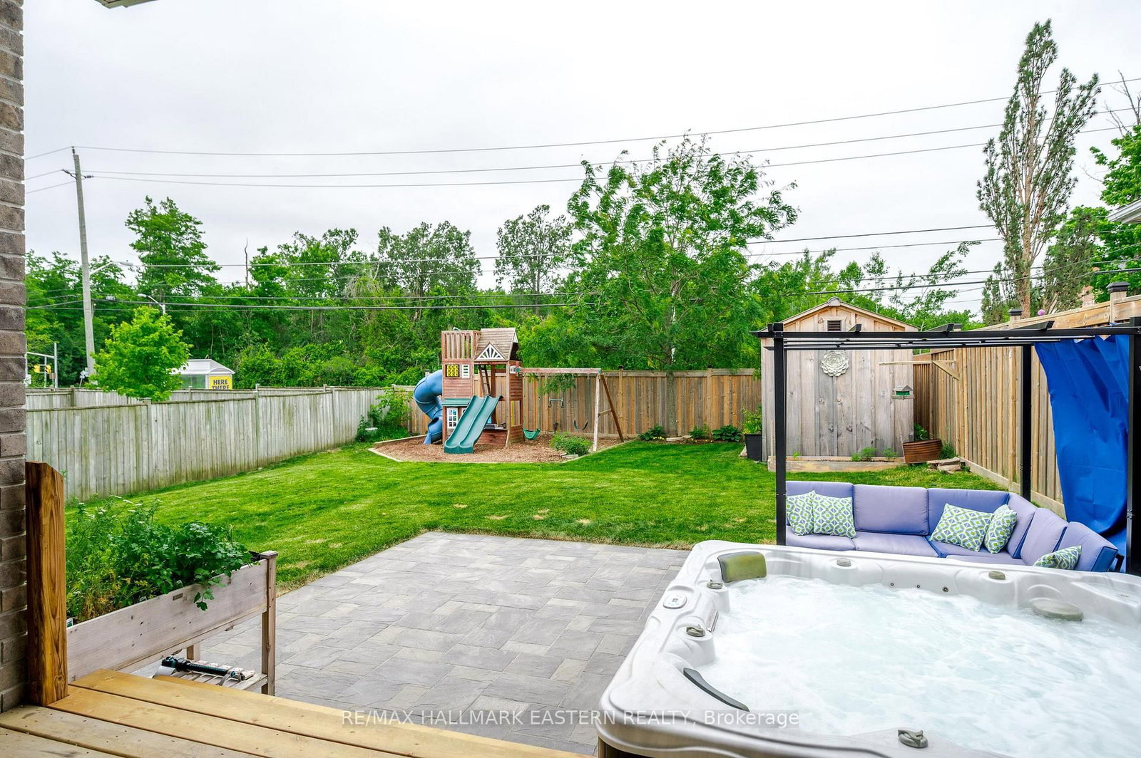 Listing Image 5