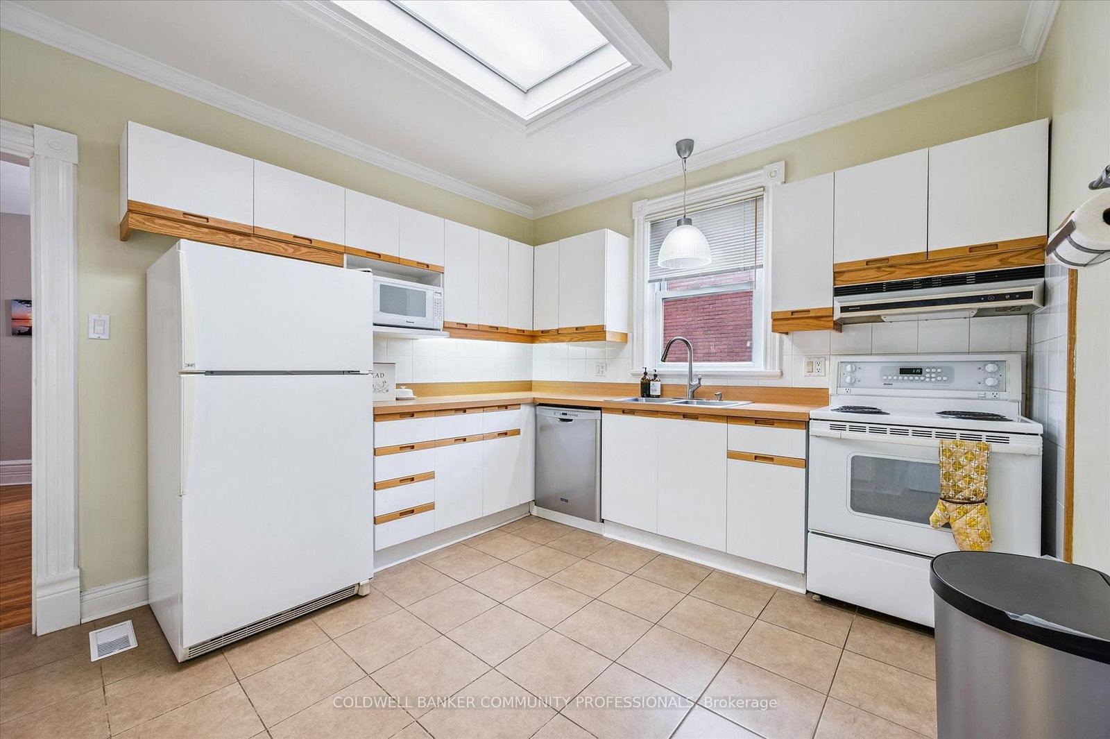 Listing Image 13
