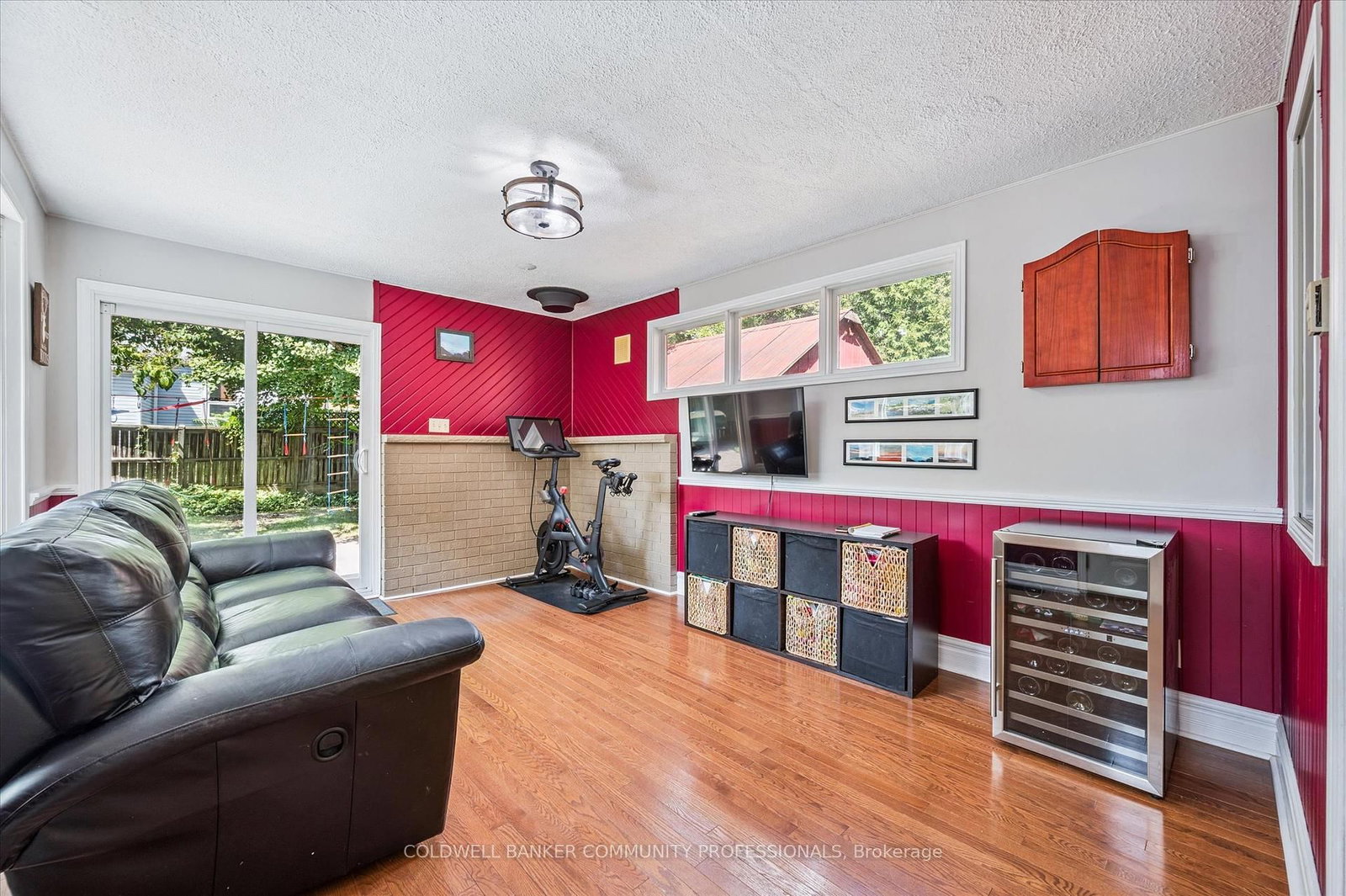 Listing Image 19