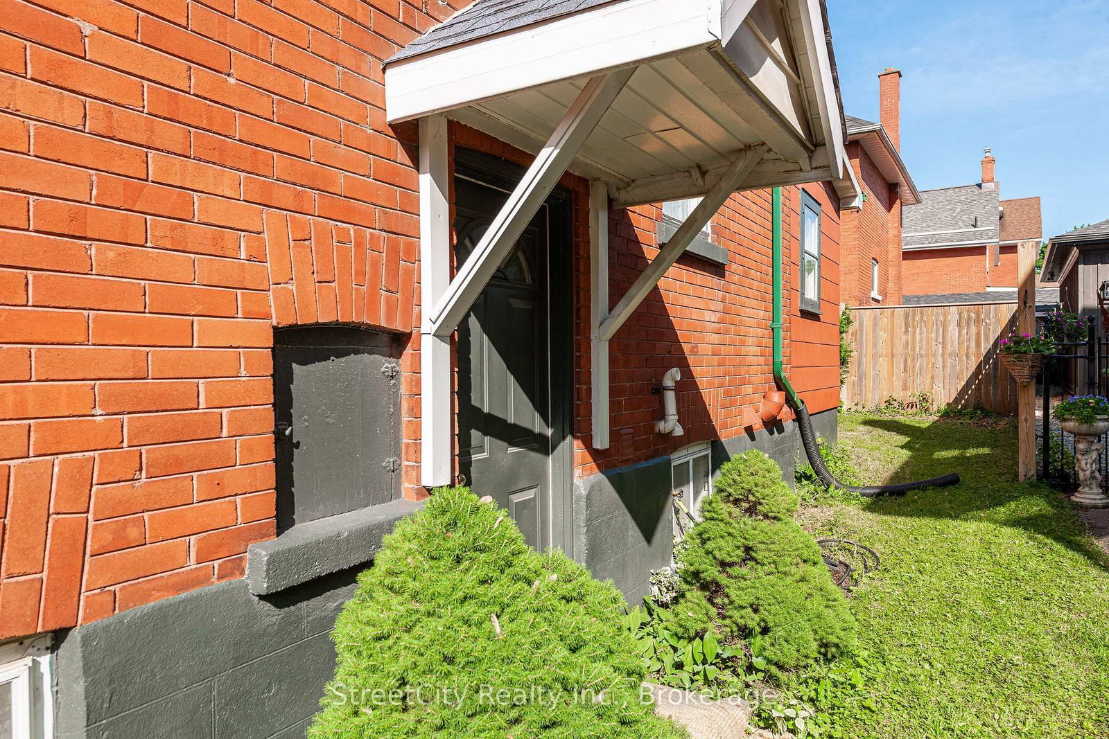 Listing Image 32