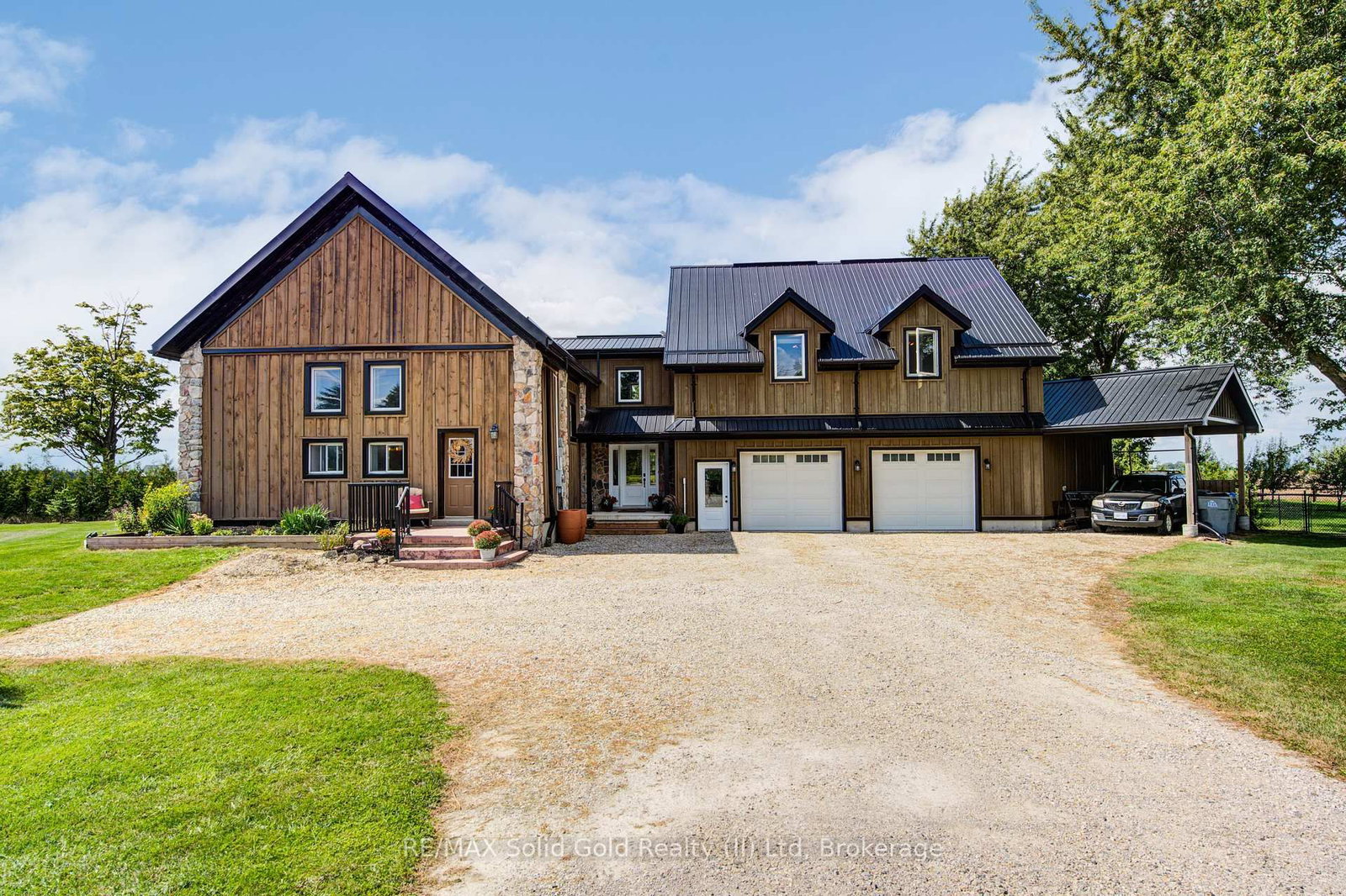 Detached House sold at 5098 Perth Road 164, West Perth, Ontario, N0K 1N0 - Logan - MLS: X12378510