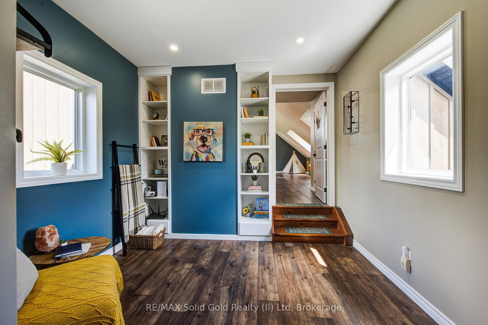 Detached House sold at 5098 Perth Road 164, West Perth, Ontario, N0K 1N0 - Logan - MLS: X12378510
