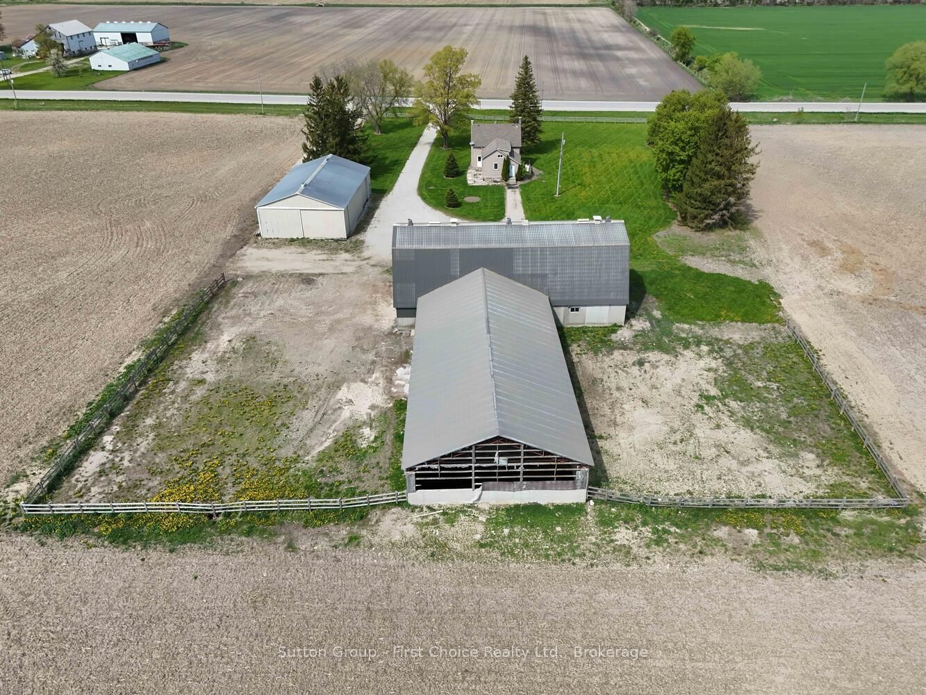 Listing Image 4