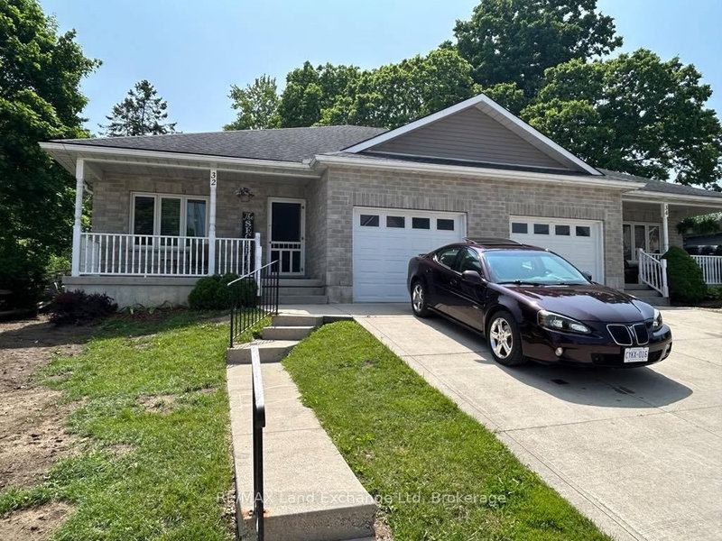 32 Victoria St W, North Huron, N0G 2W0 | Image 2