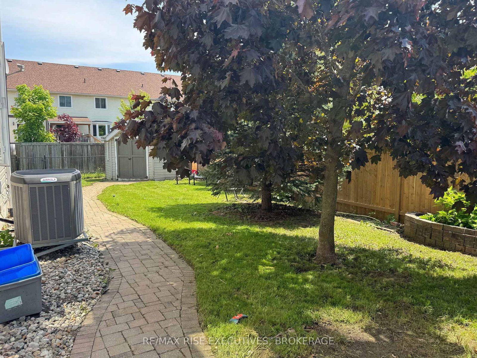 Listing Image 3