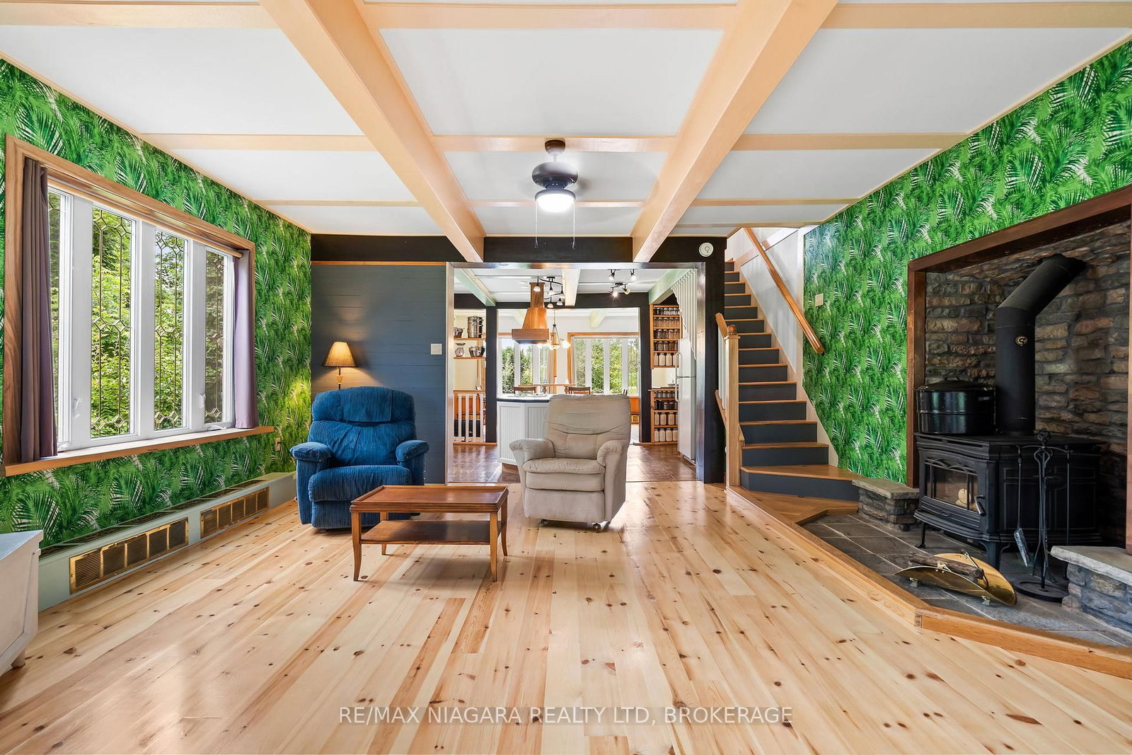 Listing Image 14
