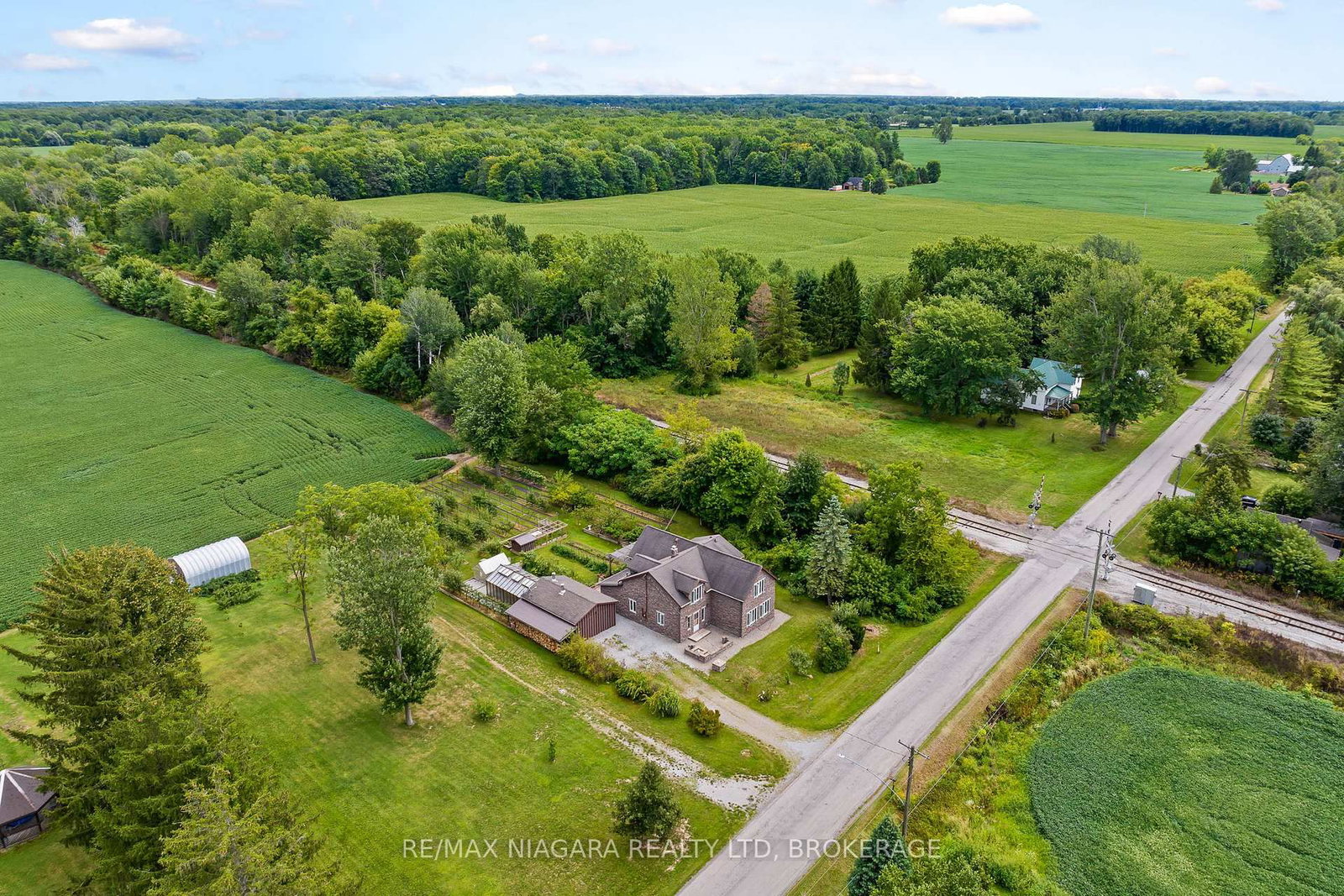 Listing Image 48