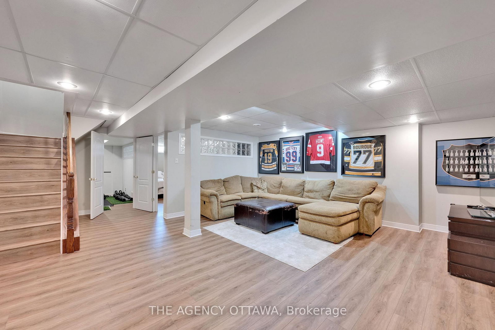 Listing Image 37