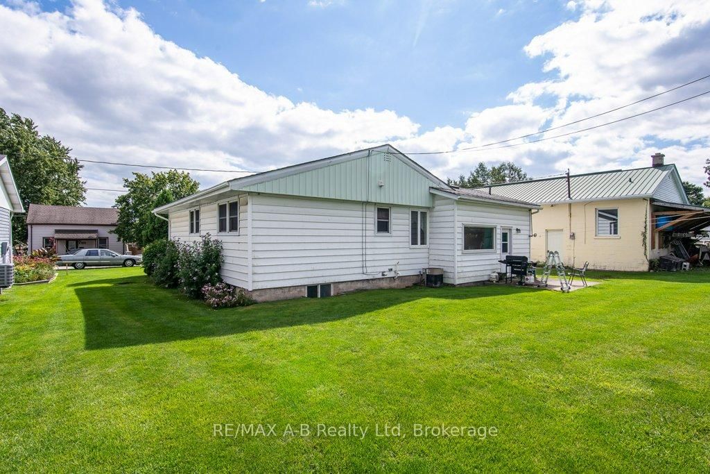 Listing Image 10