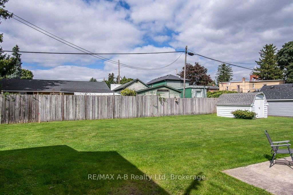 Listing Image 6