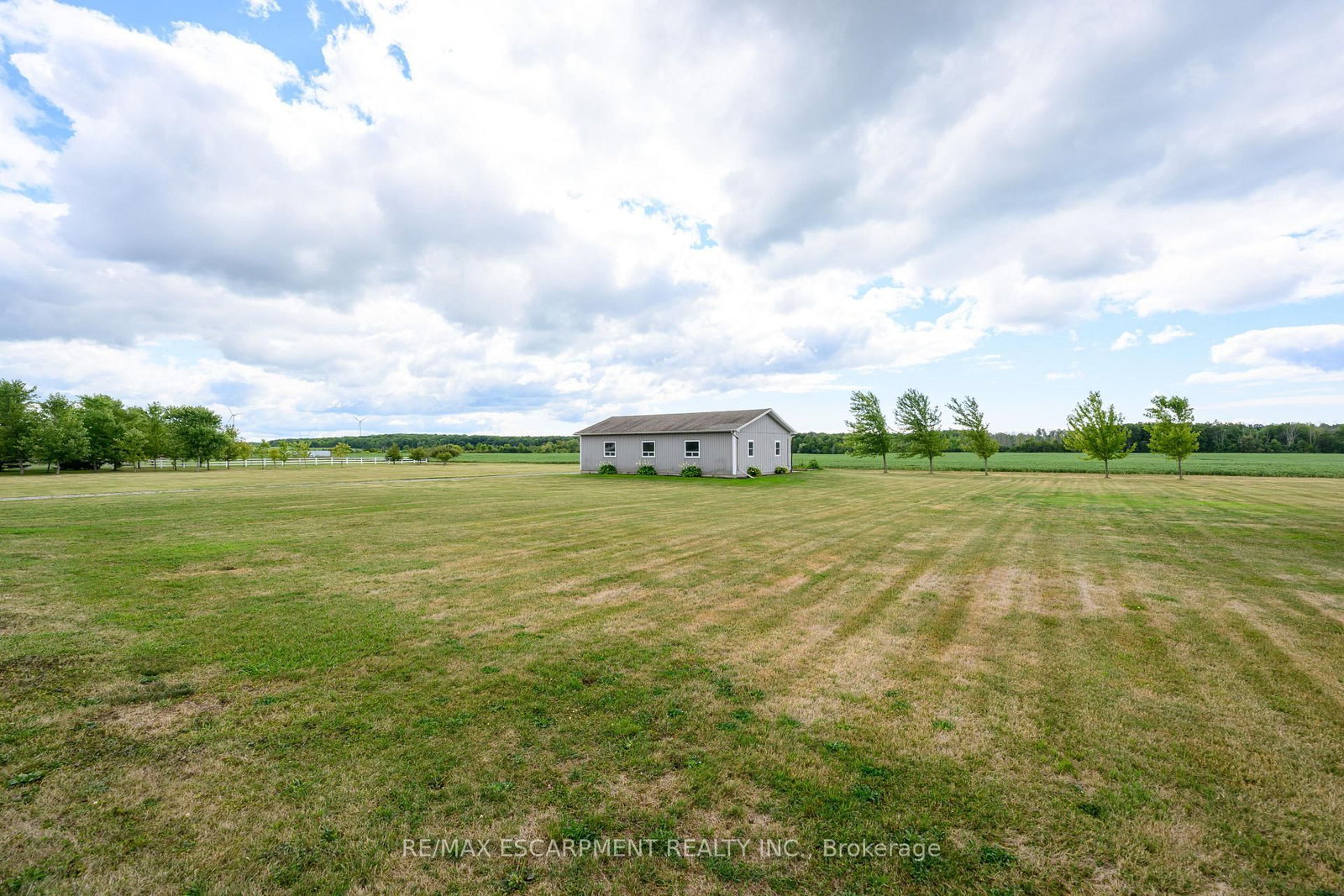Listing Image 42
