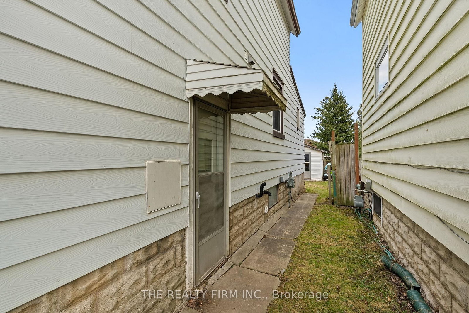 Listing Image 17