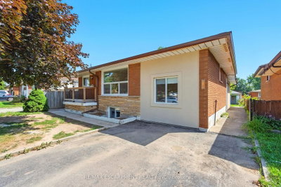 Detached House leased at B-929 Upper Ottawa Street, Hamilton, Ontario, L8T 3V6 - Berrisfield - MLS: X12379224