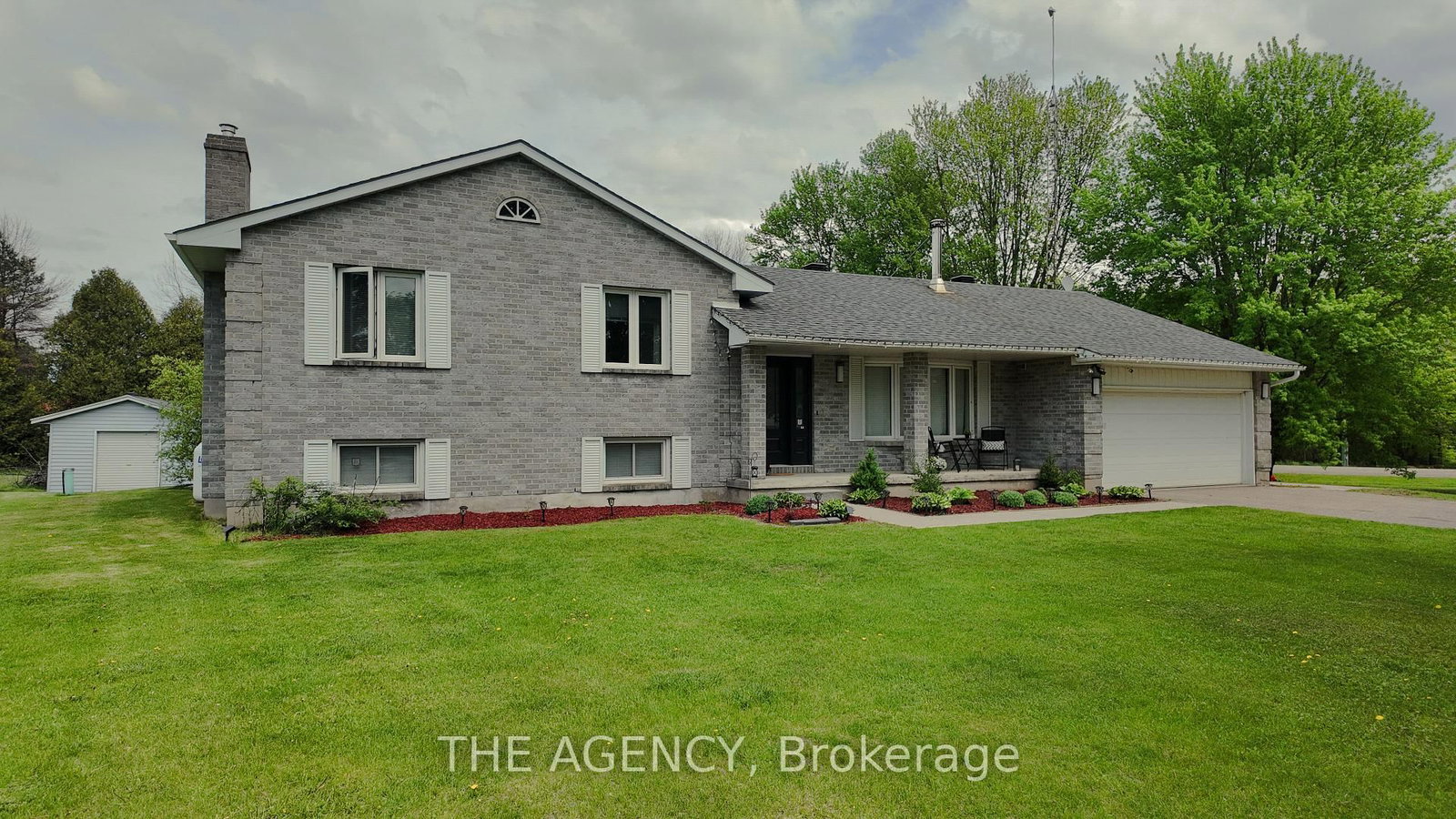 Listing Image 50