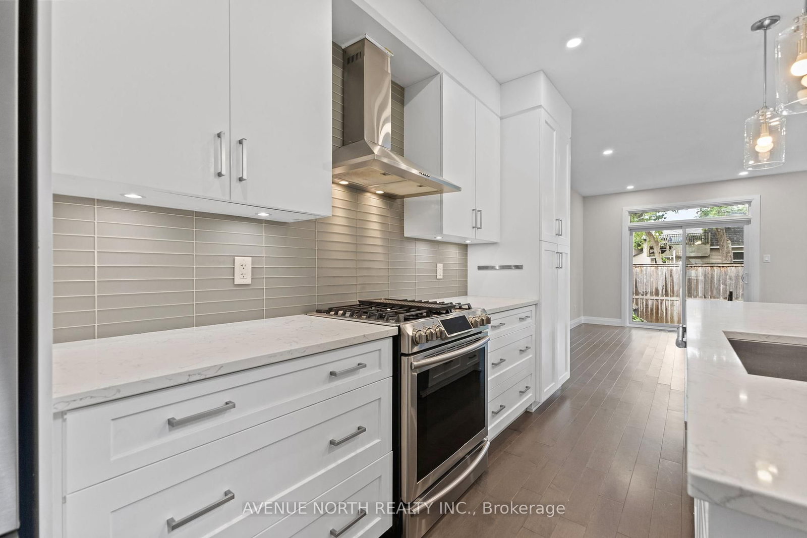Listing Image 15