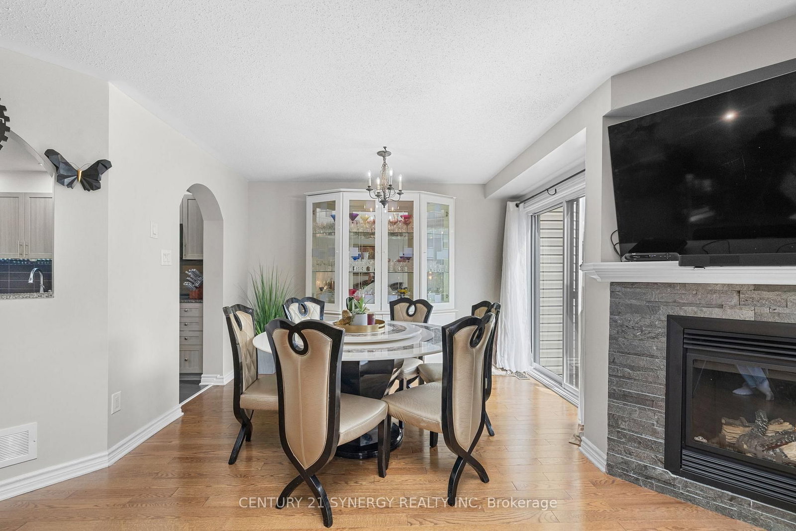Listing Image 16