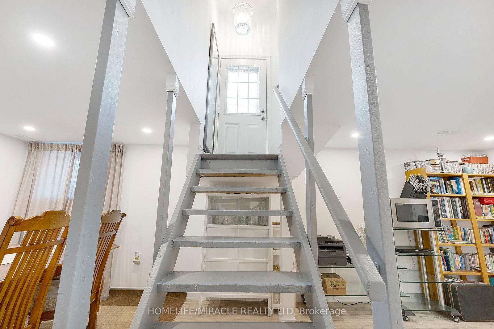 Listing Image 21