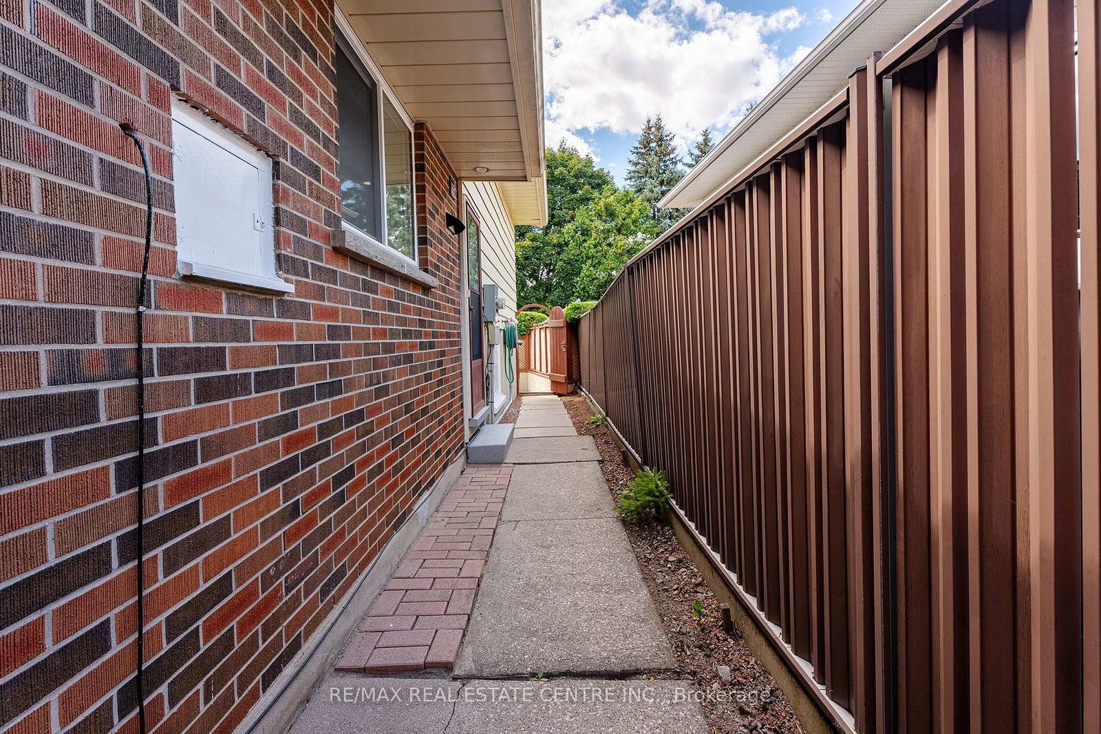 Listing Image 40