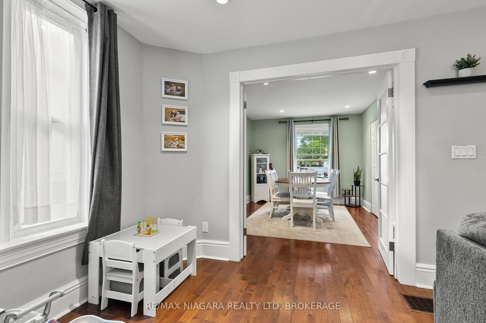 Listing Image 9