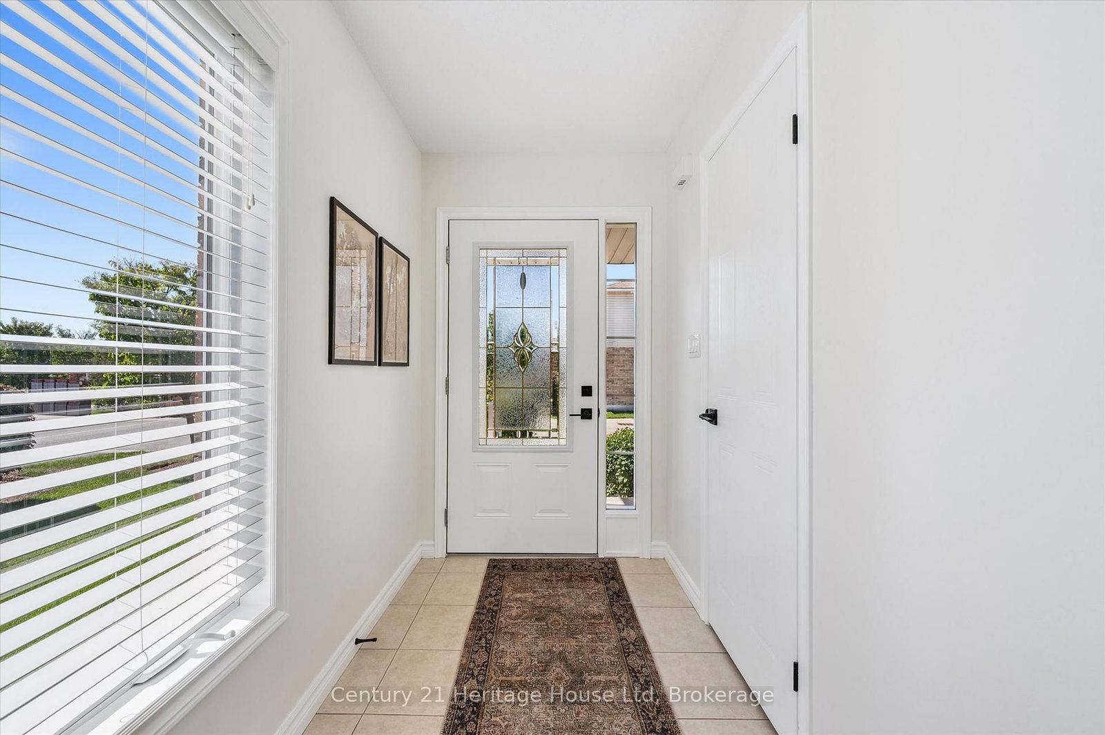 Townhouse sold at 7-20 Shackleton Drive, Guelph, Ontario, N1E 0C5 - Grange Road - MLS: X12379680