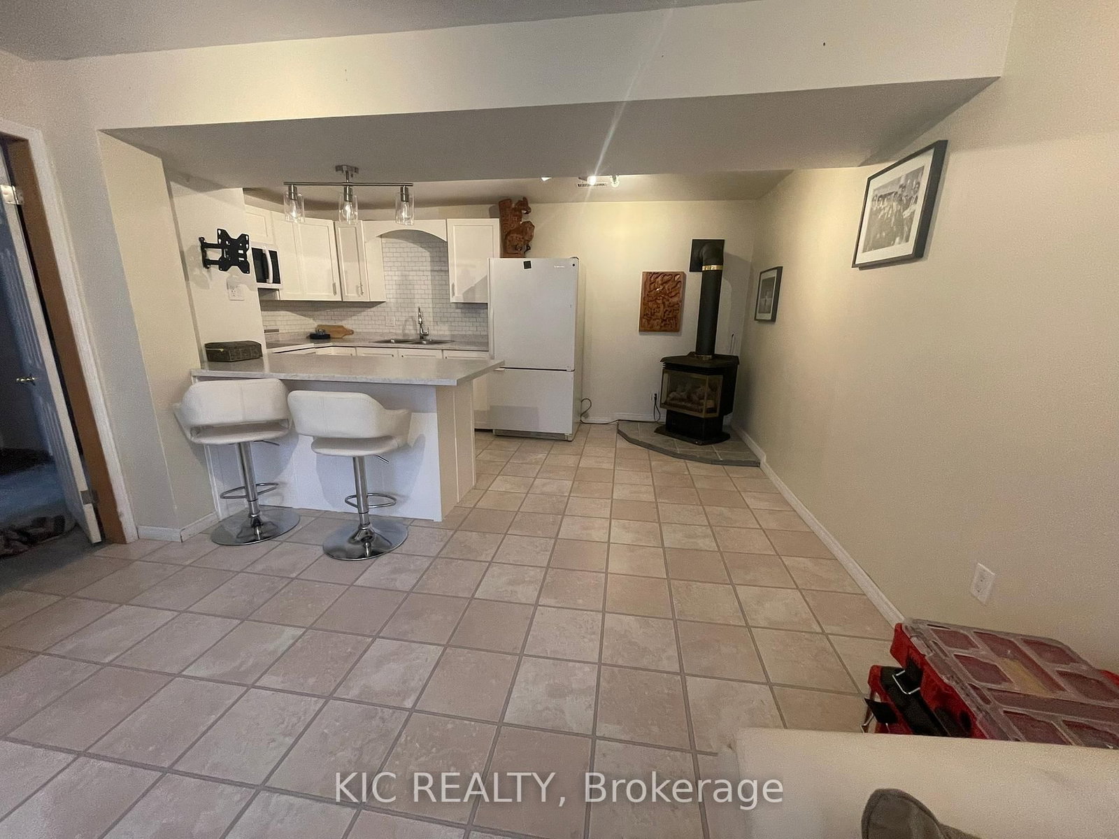 Listing Image 25