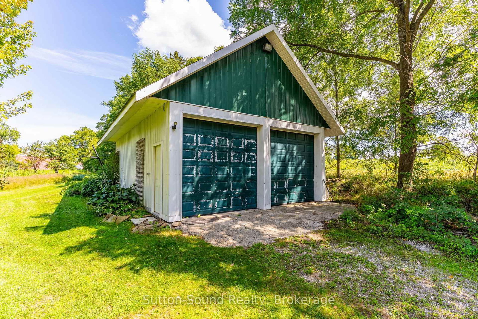 Listing Image 28