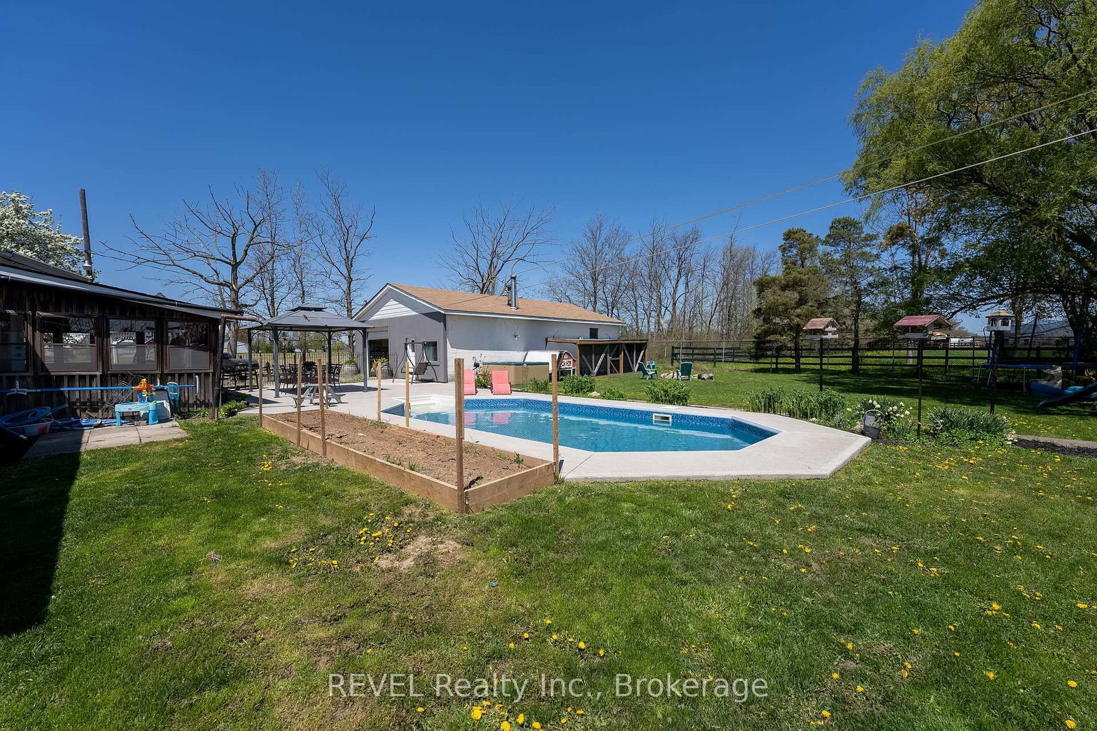Listing Image 42