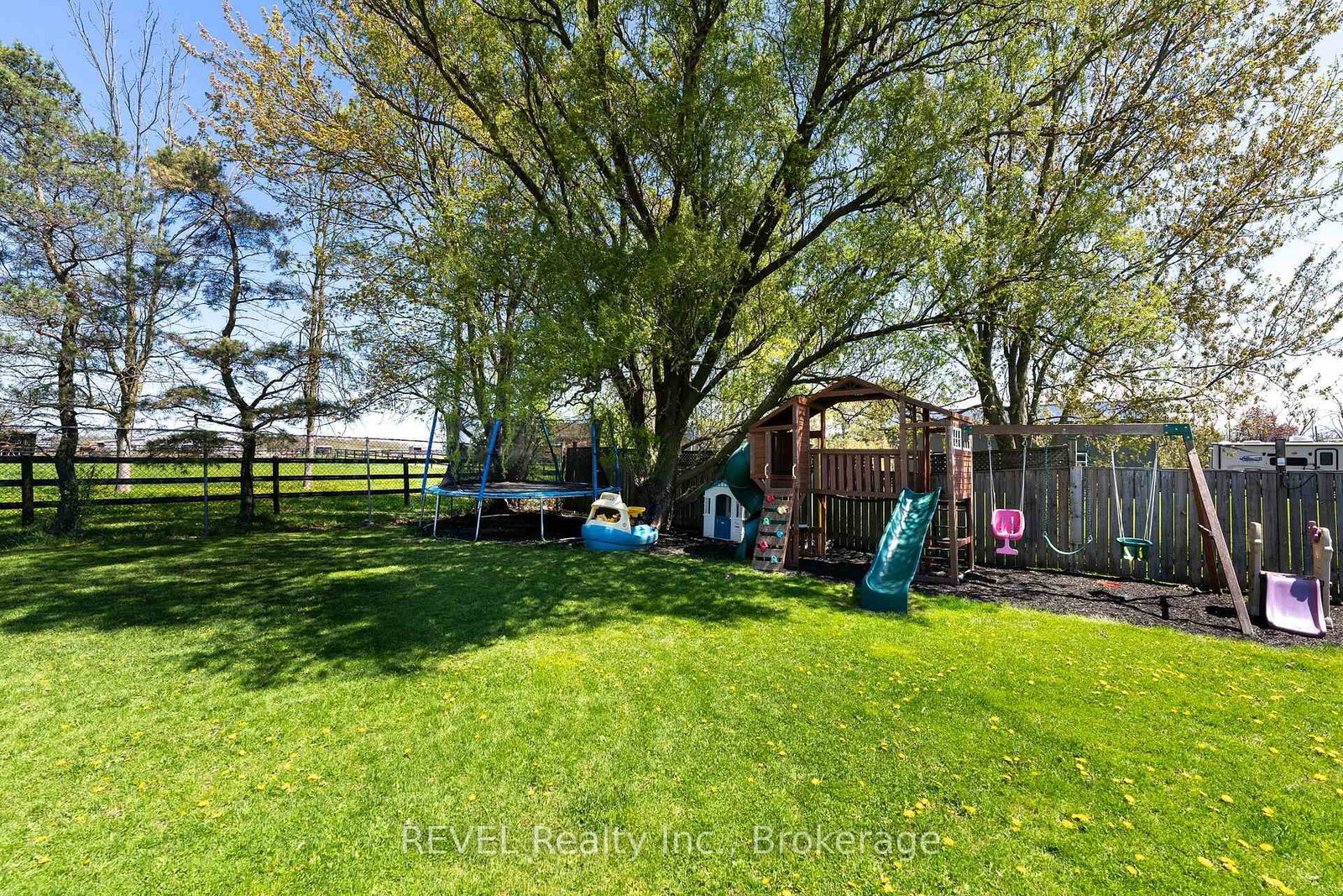 Listing Image 46