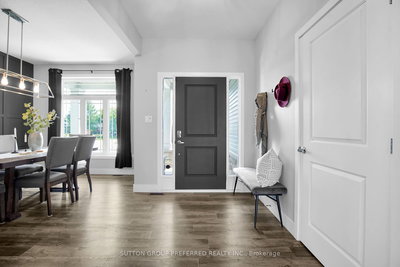 551 Scenic Court, Warwick, Ontario image-0-4