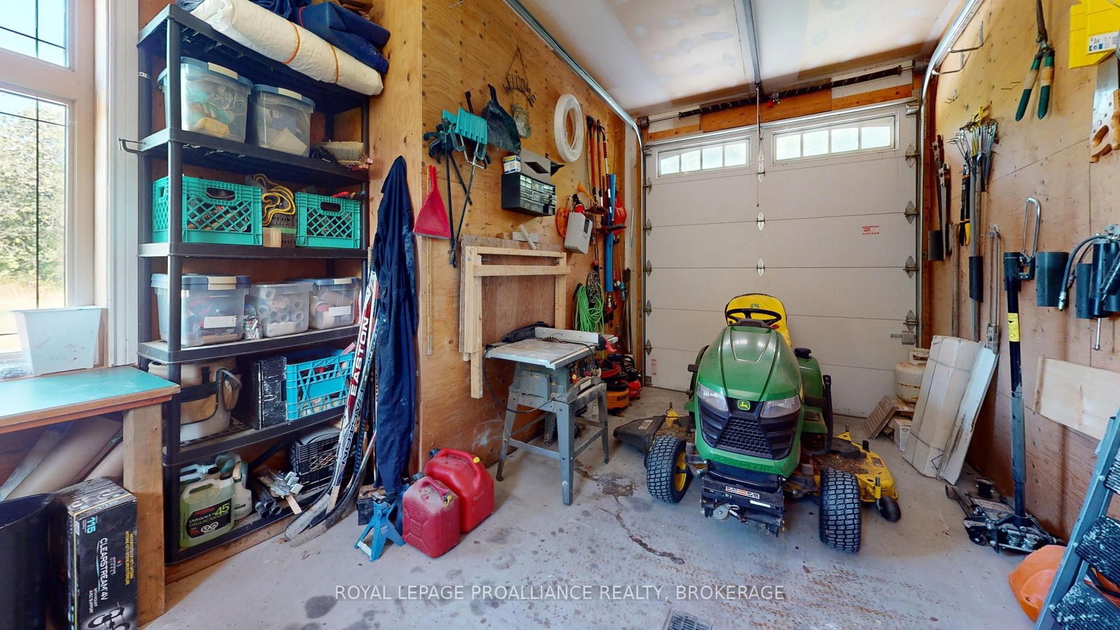 Listing Image 43