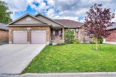 735 WELLINGTON Avenue, North Perth, ON