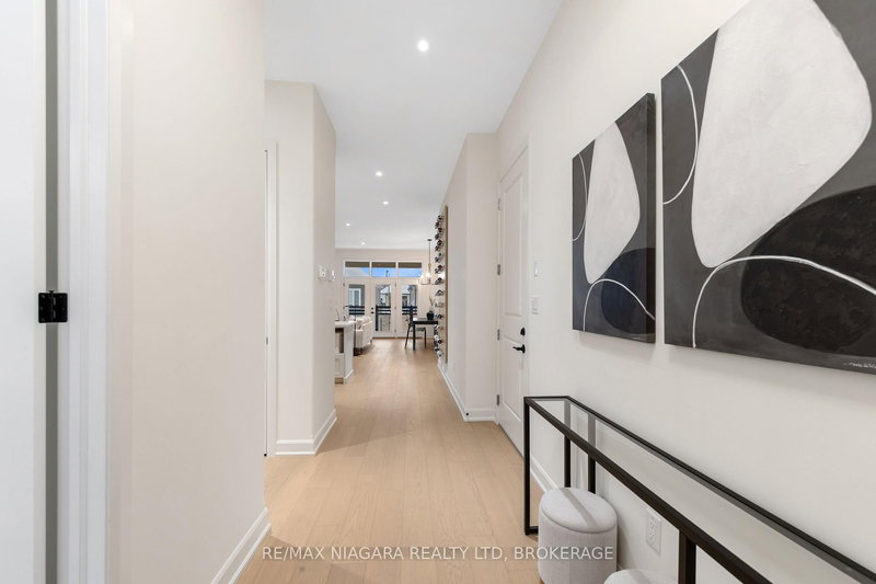 6 Butternut Cres, Fort Erie, L0S 1N0 | Image 2