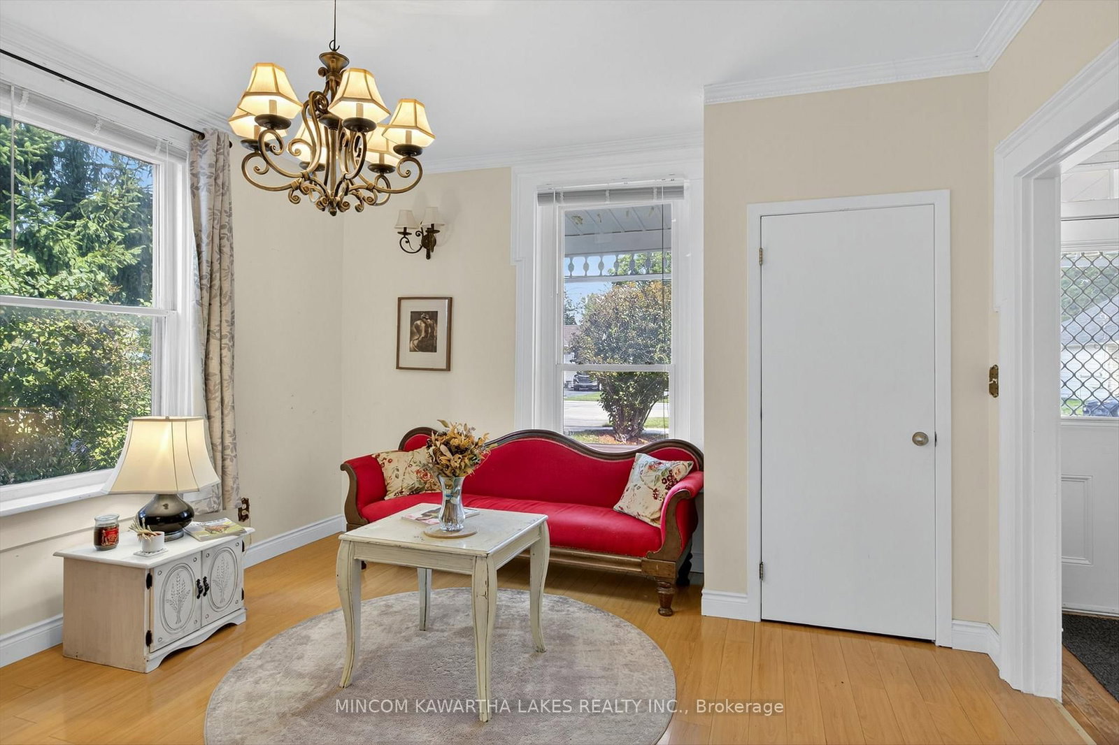 Listing Image 7