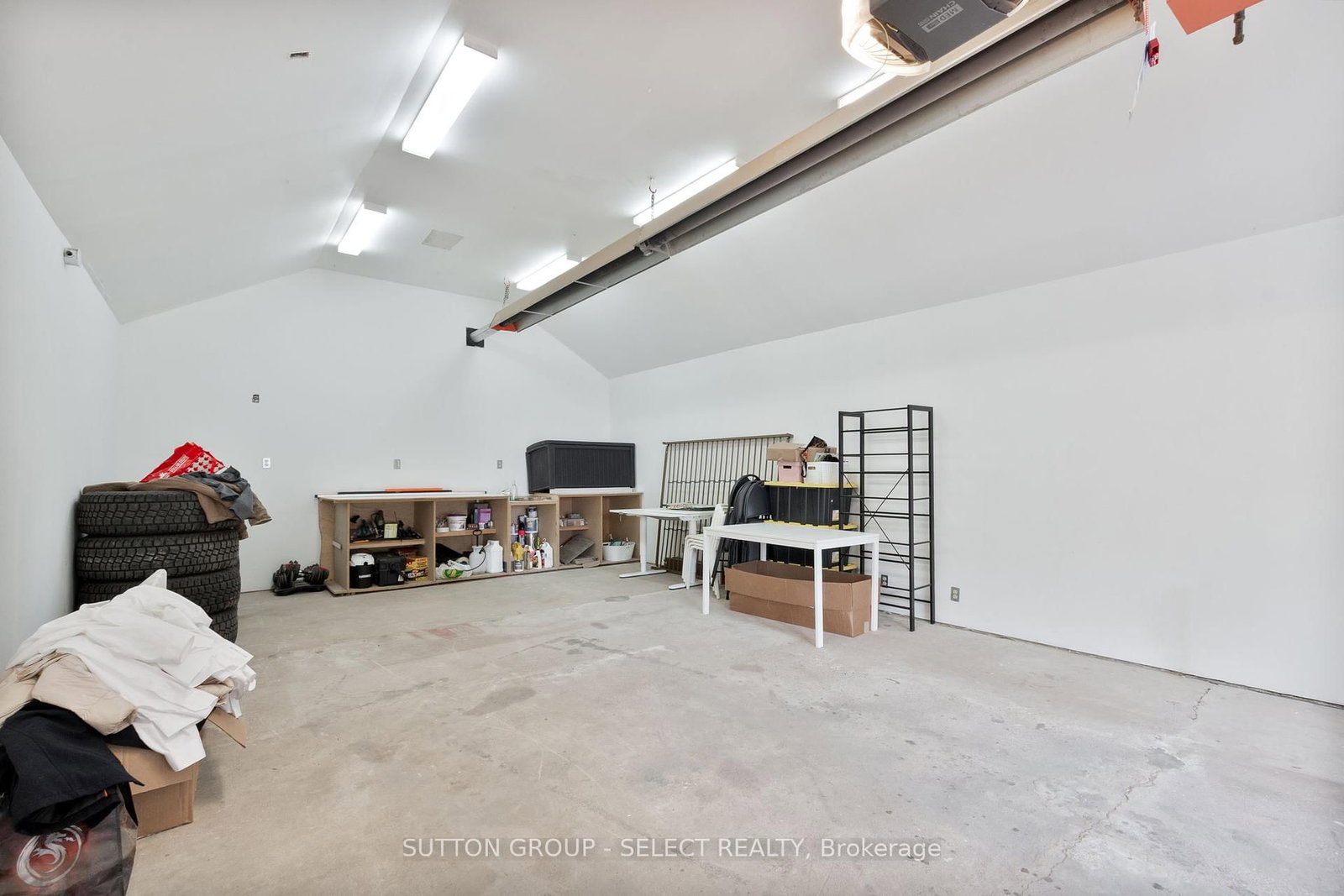 Listing Image 40
