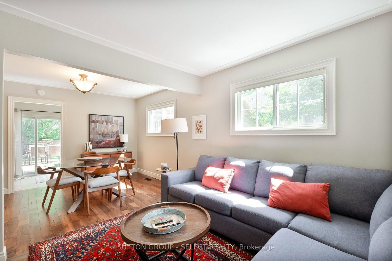 Listing Image 6