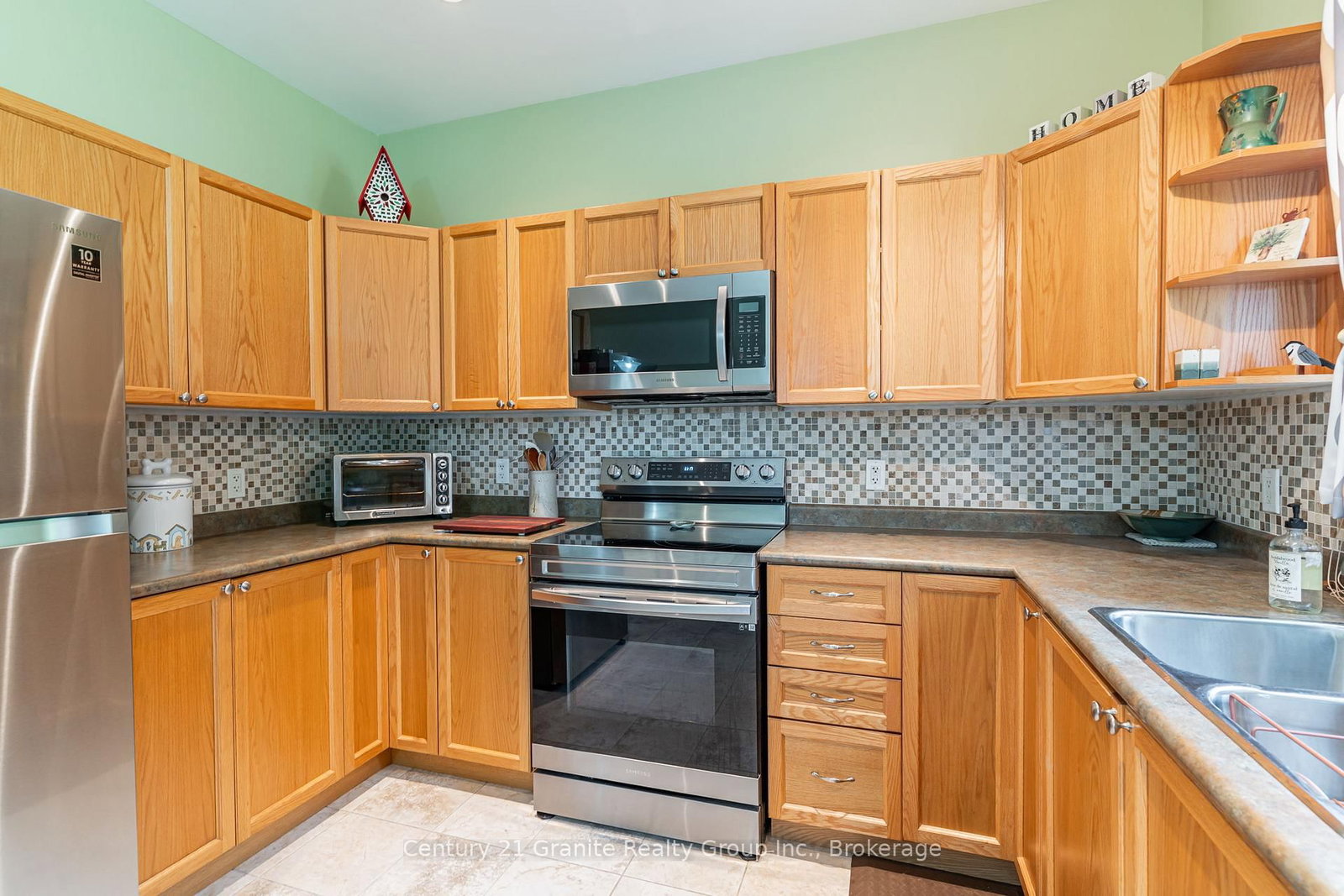 Listing Image 15