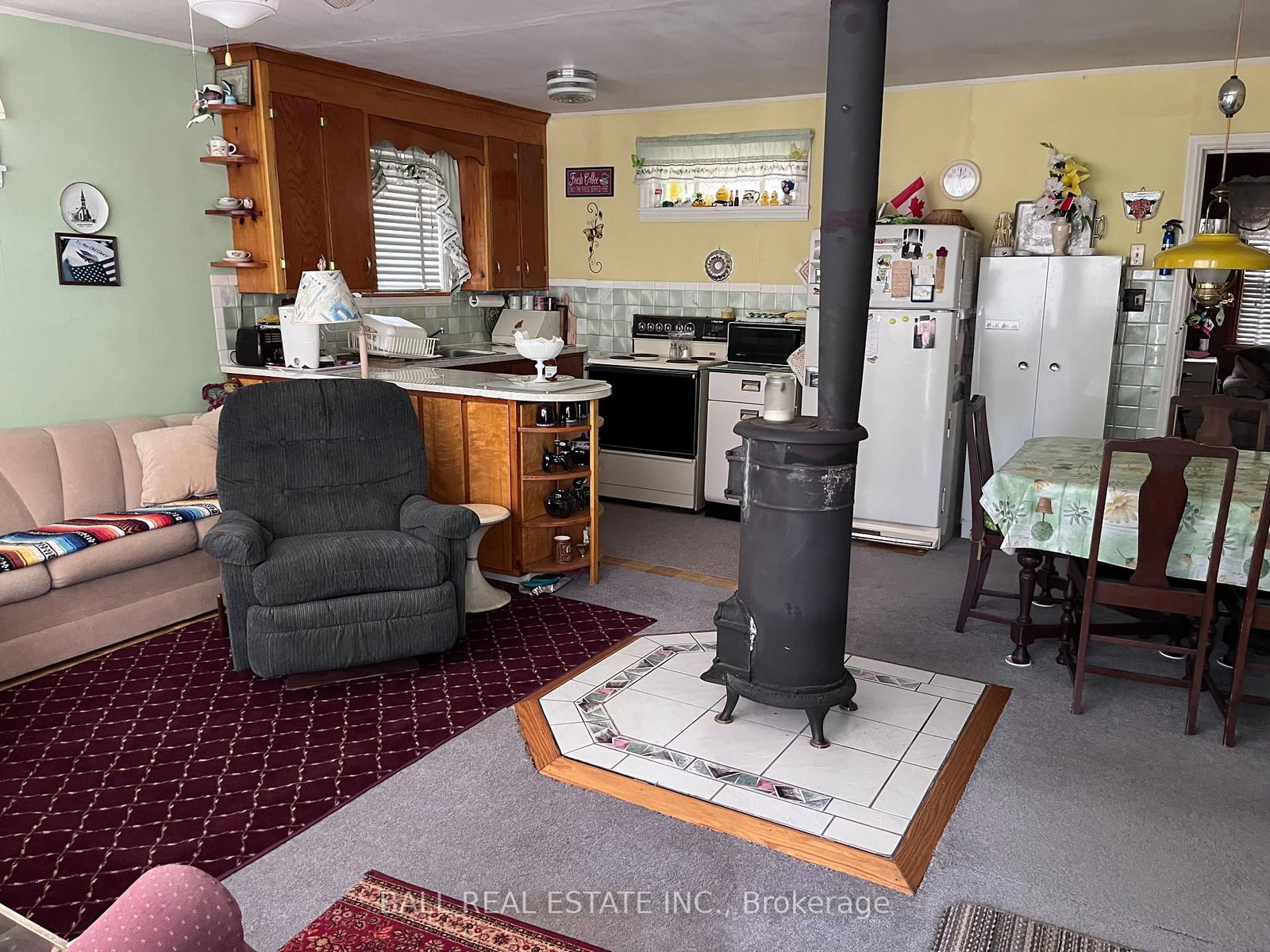 Listing Image 12