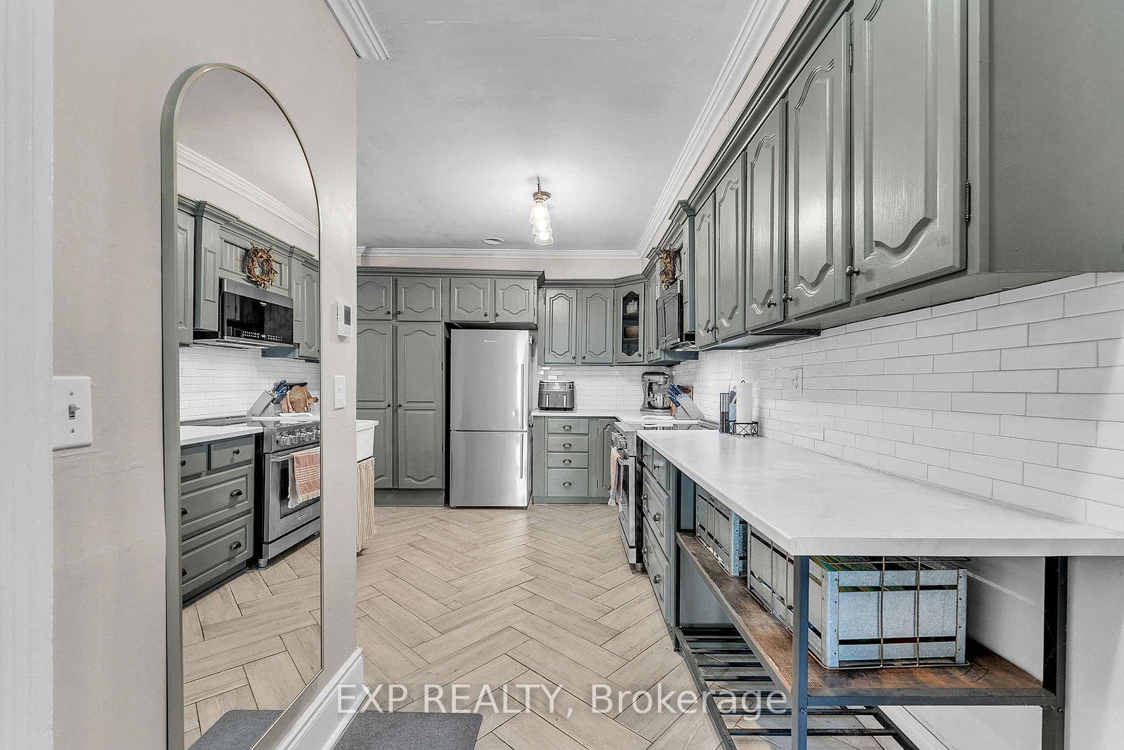 Listing Image 13