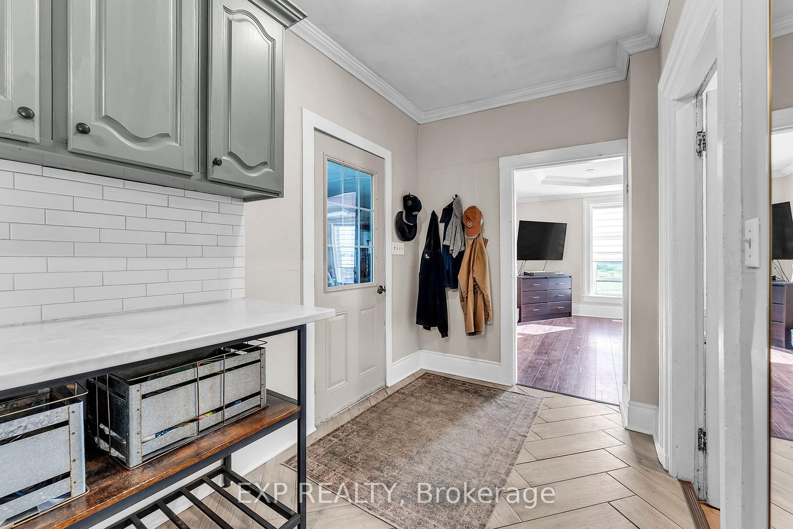 Listing Image 15