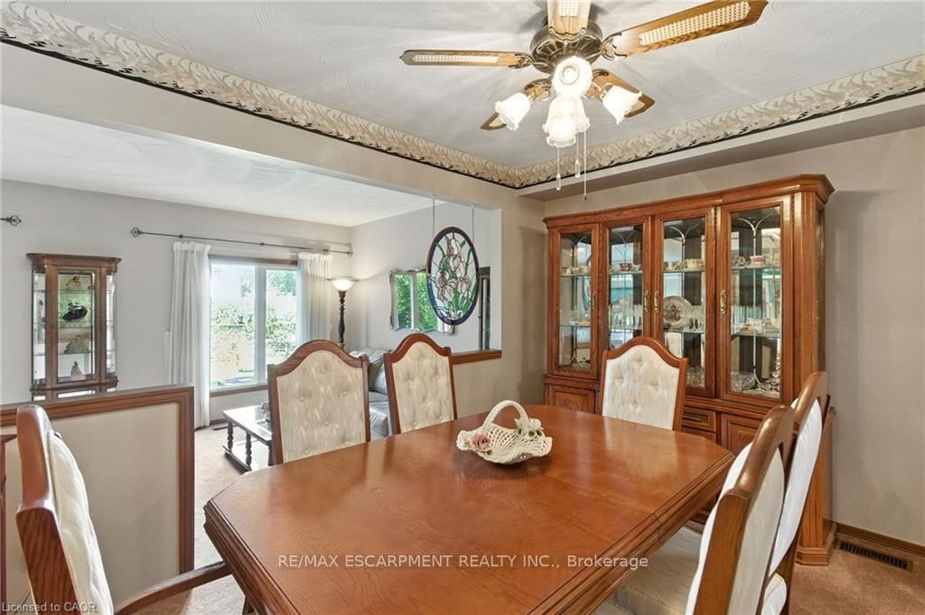 Detached House for sale at 39 Megna Court, Hamilton, Ontario, L9C 6Y6 - Gurnett - MLS: X12381894