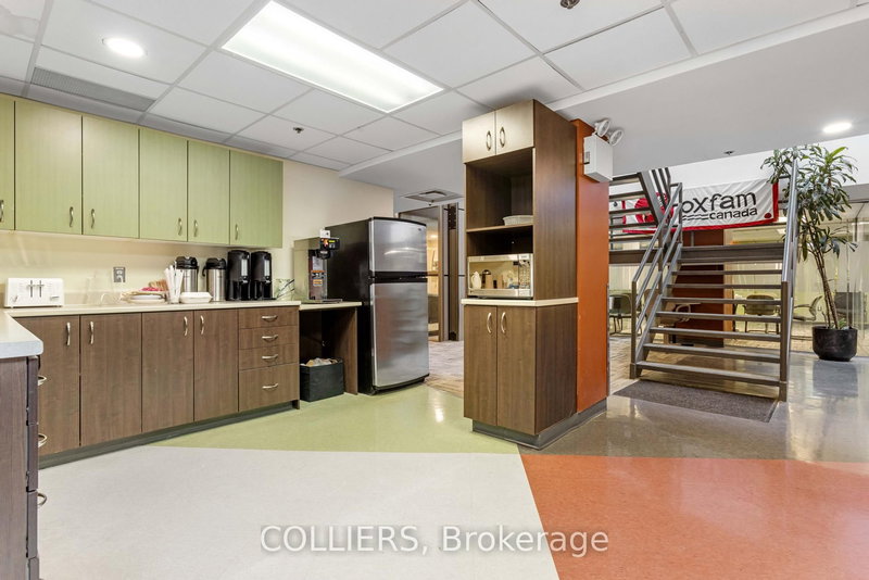 39 McArthur Ave, Ottawa, K1L 6R1 | Image 3