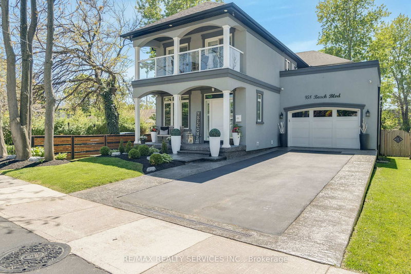 958 Beach Blvd, Hamilton, L8H 6Z4 | Image 3