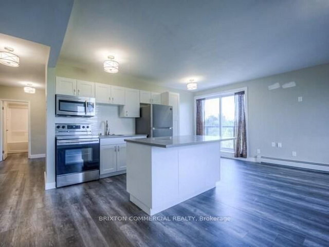 203 - 30 Chatham Street