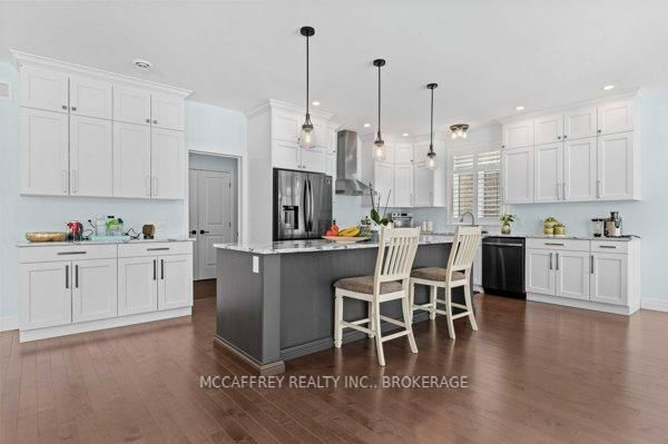 158 Cherrywood Pkwy, Greater Napanee, K7R 0E2 | Image 2